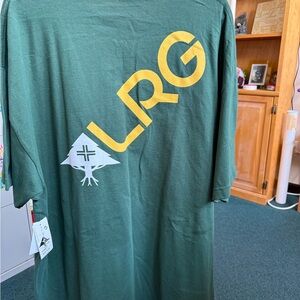 NWT LRG Men's Forest Green Tee with Yellow Logo